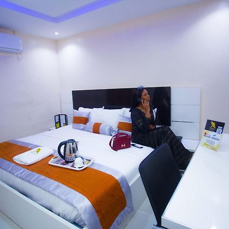 Appleville Suites Ikeja Kültér fotó