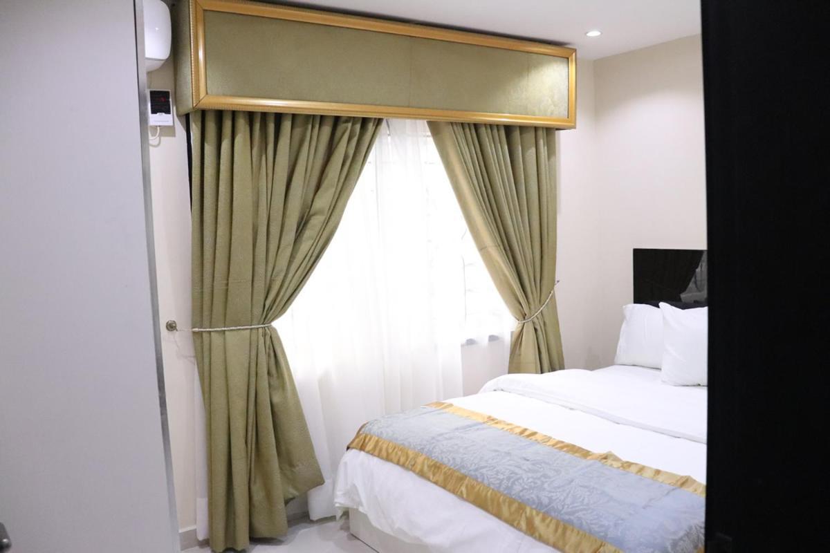 Appleville Suites Ikeja Kültér fotó