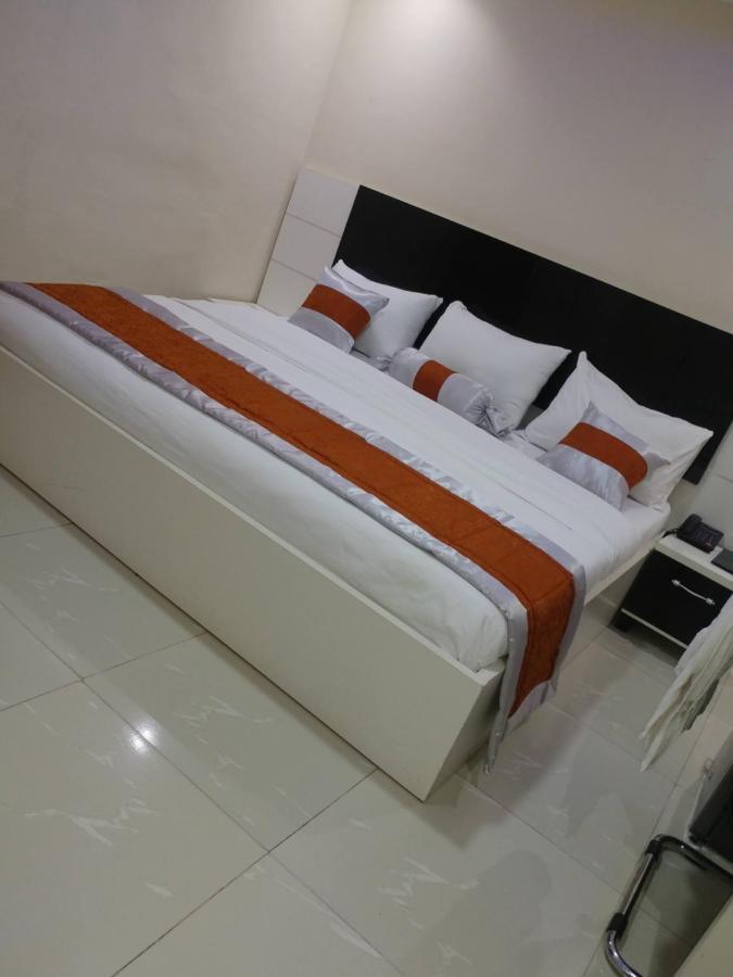 Appleville Suites Ikeja Kültér fotó